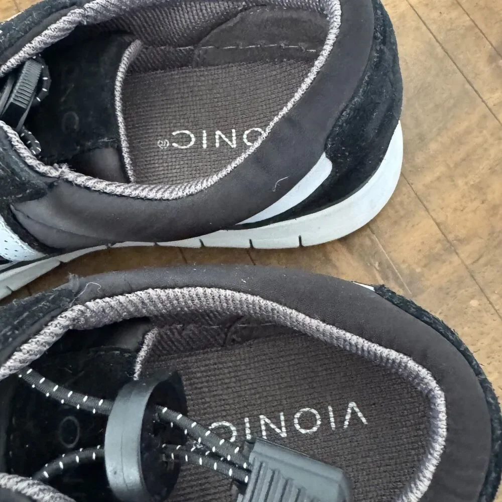 Vionic Kids Sneakers Size 5 Black Walking Shoes Lightweight Comfort Athletic